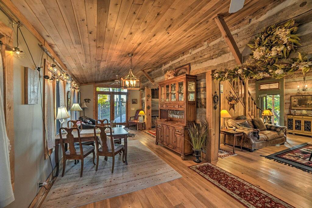 Kentucky Lake Views: Cozy Cabin in Waverly! in Kentucky Lake