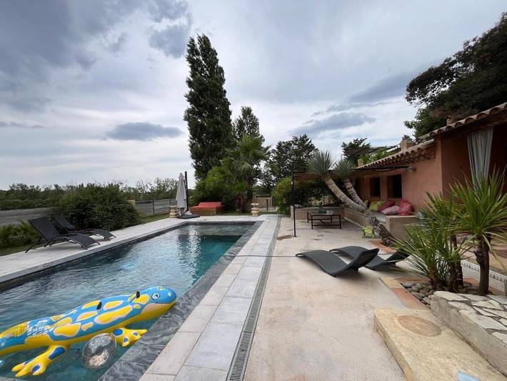 Chalet para 9 personas, con piscina además de vistas y jardín - 1