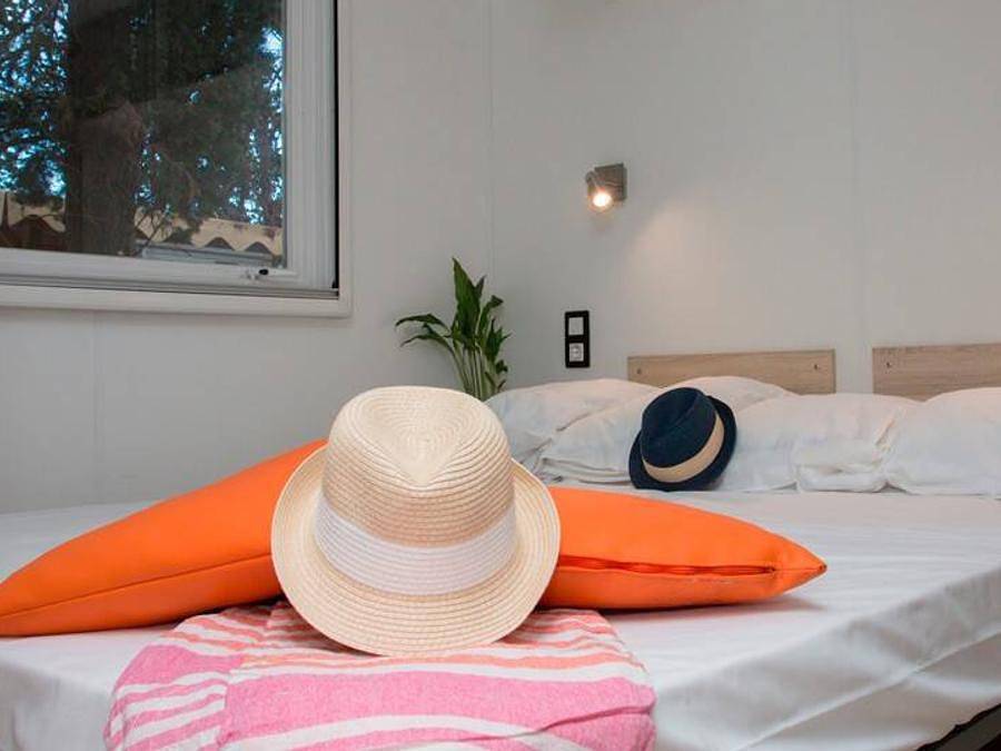 Camping Arinella Bianca - Mobile home 6 persons - Mobile-home | Premium | 3 Bedrooms | 6 Pers. | Raised terrace | Air-con. in Marina d'Oru, Ghisonaccia