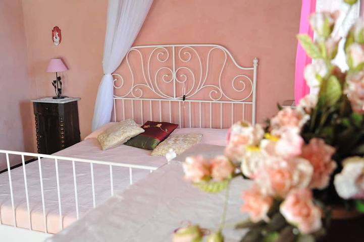 Gîte pour 6 personnes, avec piscine ainsi que jacuzzi et jardin, animaux acceptés à Camporgiano - 3