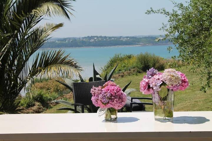 Location de vacances pour 6 personnes, avec jardin et terrasse à Saint-Michel-en-Grève