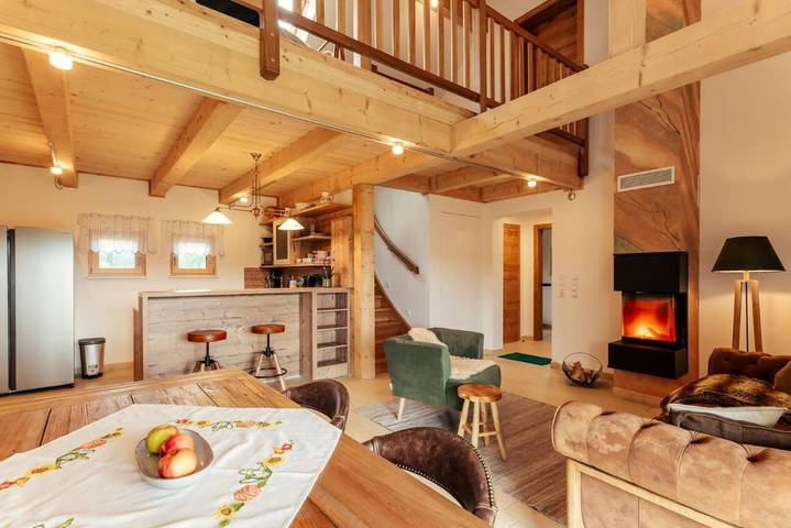 Ferienhaus für 5 Personen, mit Terrasse und Whirlpool sowie Garten und Pool in Fohnsdorf