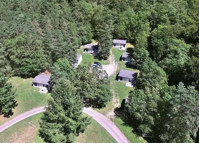 Gîte 3 pièces 6 personnes in Champs-sur-Tarentaine-Marchal, Parc naturel régional des Volcans d'Auvergne