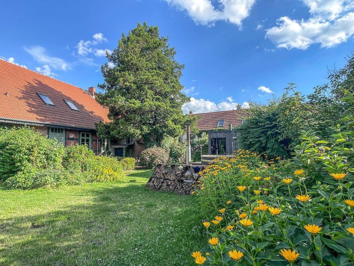 Traumhaff Summer by Sea mit Kamin, privates Nordicspa, Boot in Rieth am See, Luckow
