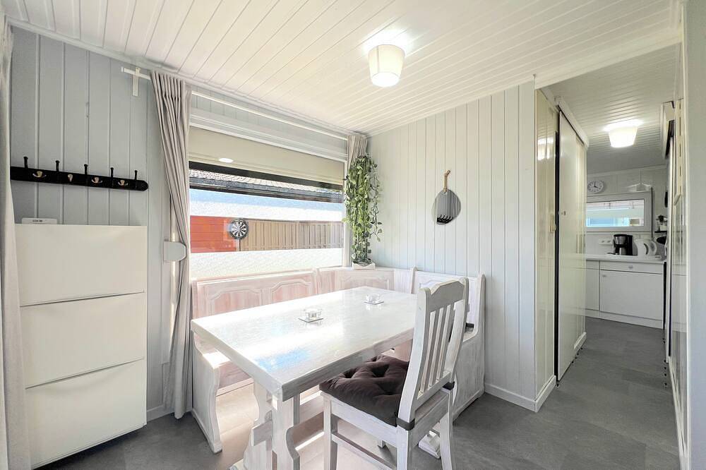 Gezellig vakantiehuisje aan het water in Geel, Antwerpen en omgeving