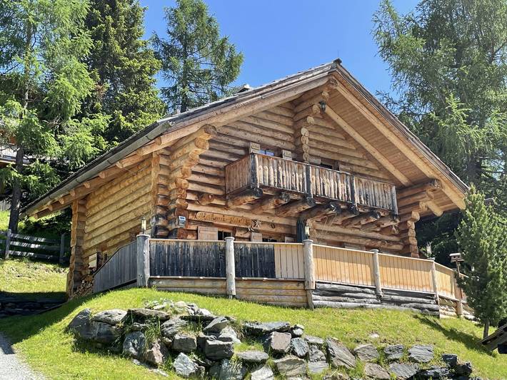Ferienwohnung für 10 Personen, mit Balkon und Terrasse sowie Sauna am Falkertsee