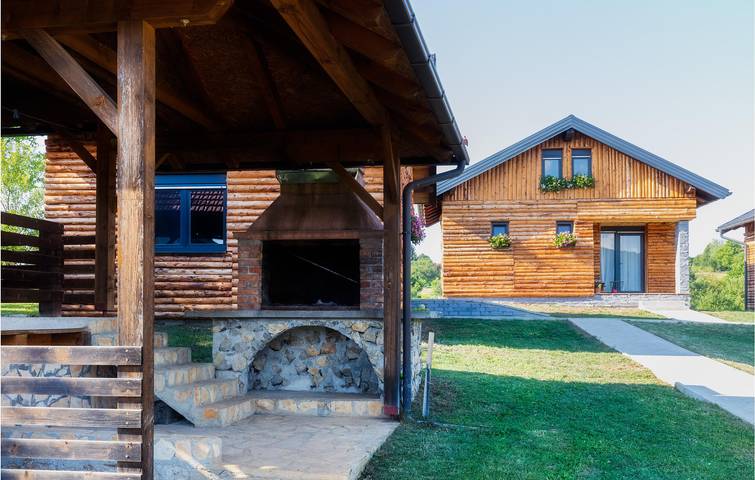 Acogedor apartamento con piscina y wifi, a 1,5 km del centro de Slunj in Slunj, Karlovac y alrededores