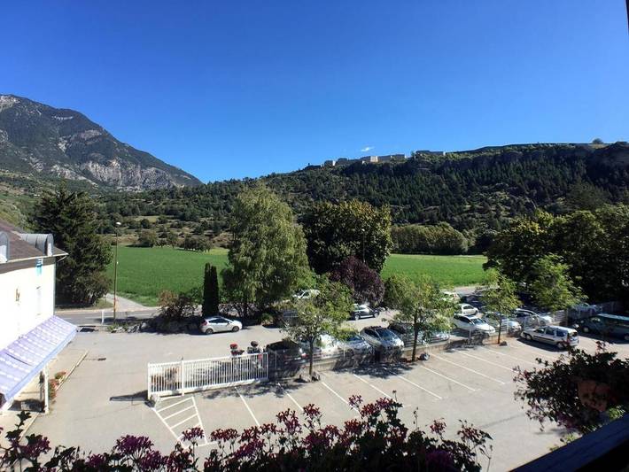 Hôtel pour 2 personnes, avec terrasse et jardin à Eygliers - 4