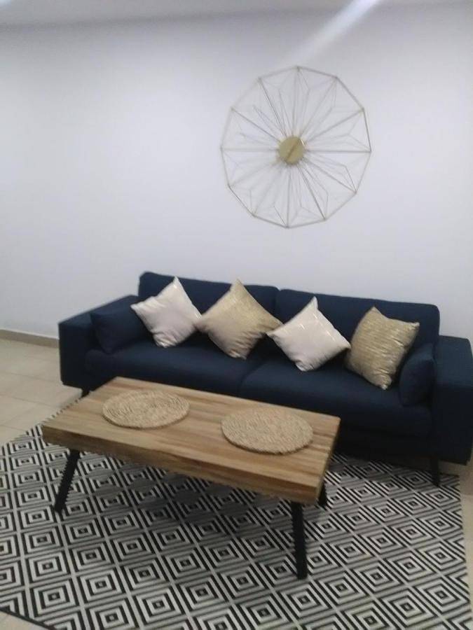 Villa pour 2 personnes, avec Jacuzzi et Terrasse ainsi que Jardin et Piscine à Brignoles