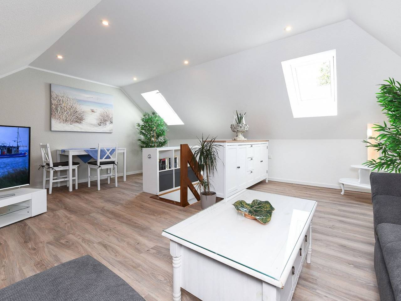 Ganze Ferienwohnung, Haus Baumkrone - Ferienwohnung Kastanie in Groß Holum, Neuharlingersiel