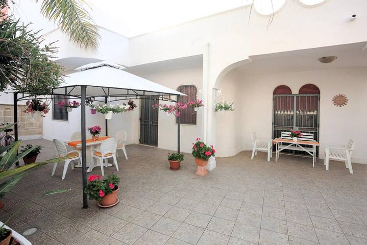 Location de vacances pour 3 personnes, avec jardin dans Casalabate - 2