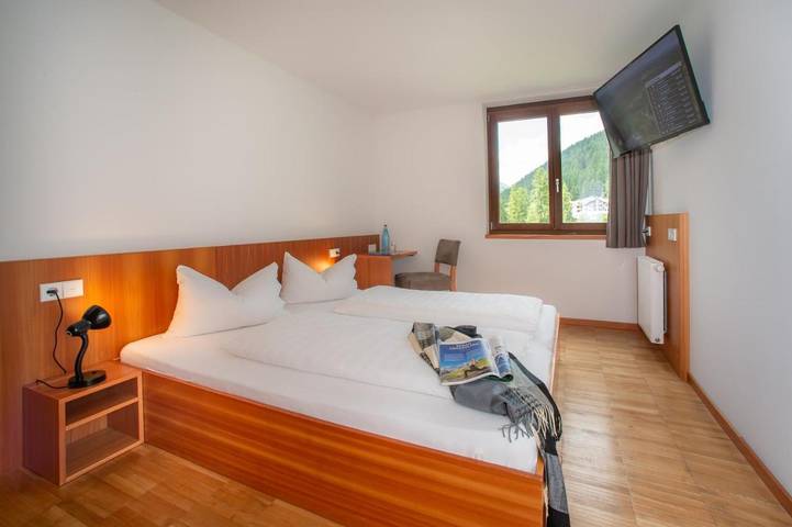 Hostel für 4 Personen, mit Terrasse und Whirlpool sowie Sauna in Sulden - 3