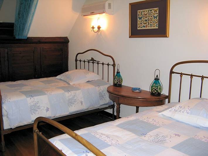 La Pause Mengeotte - Chambre Les fleurs 1 in Saint-Memmie, Marne