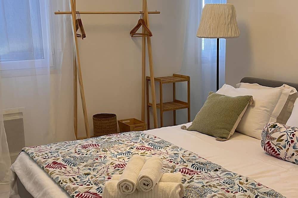 Maison 1-Casa-Vista al campo-Baño en la habitacion in Entraigues-sur-la-Sorgue, Vaucluse