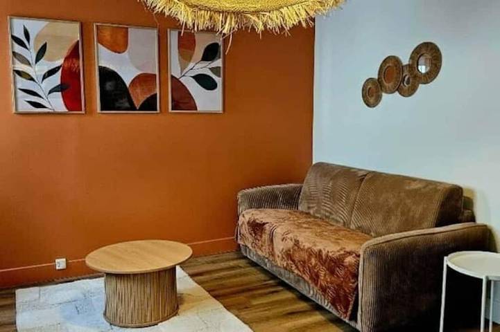 Appartement entier, La Cachette Secrete in Fontainebleau, Seine-et-Marne