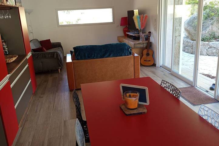 Villa pour 6 personnes, avec jardin et terrasse ainsi que jacuzzi et piscine, animaux acceptés à Pianottoli-Caldarello - 2