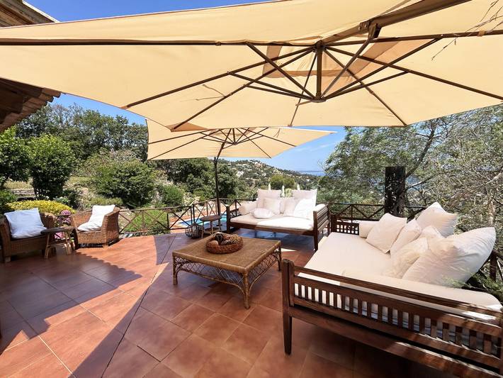 Casa de huéspedes para 9 personas, con jacuzzi además de jardín y terraza en Provincia de Gerona - 3