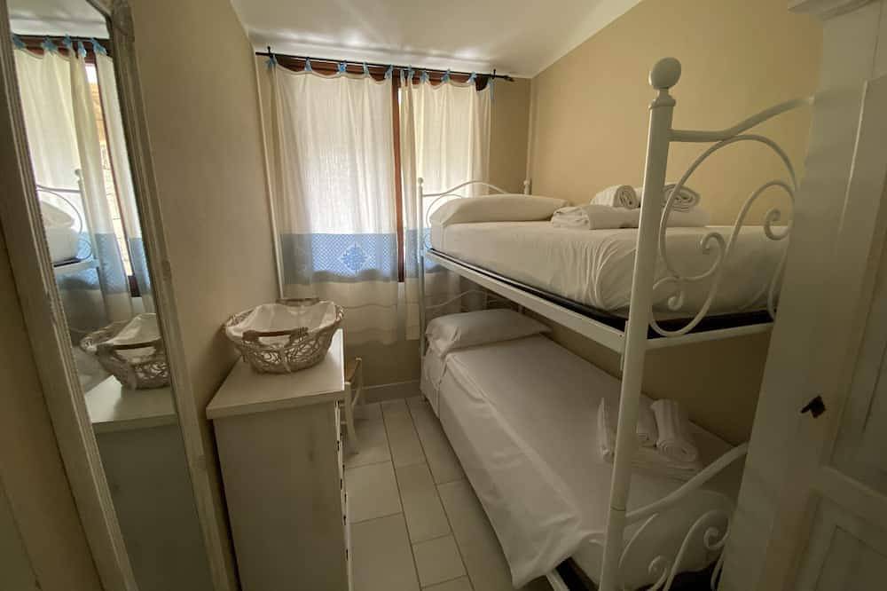 Villassimius loc. Campulongu Villa mit Pool 350 Meter vom Strand entfernt in Villasimius, Cagliari Provinz