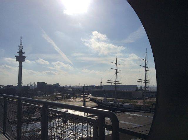 Ganze Ferienwohnung, Havenblicke - großzügige Terrasse mit Blick auf die Weser in Bremerhaven-Mitte, Bremerhaven