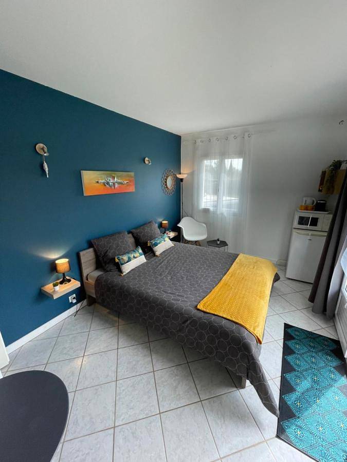 Cottage pour 2 personnes, avec vue ainsi que jardin et piscine à Cavagnac