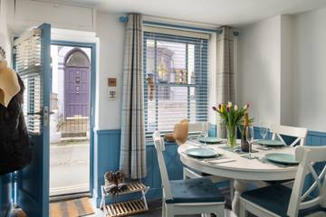 Holiday Home for 4 People in Appledore, Devon, Photo 4