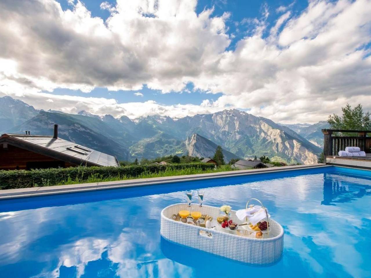 Chalet V mit Lift und Pool in Villy VS, Riddes