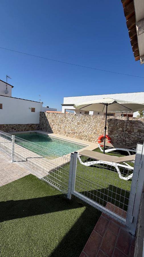 Chalet para 4 personas, con Jacuzzi y Terraza además de Jardín y Piscina en La Janda - 4
