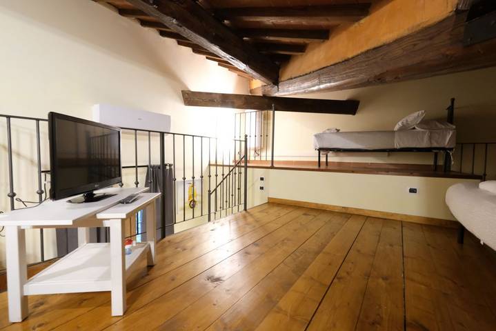 Appartamento intero, Wine Apartments Florence Barbaresco 3 in Firenze Centro storico, Firenze