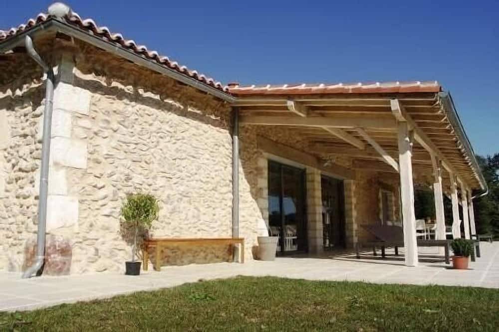 La Tisonnie - Vaste propriété avec Gde piscine chauffée en Dordogne - 15 pers. in Vanxains, Périgord Vert
