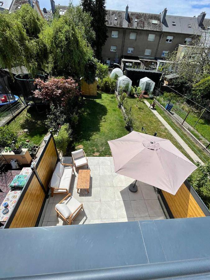 Appartement entier, Large townhouse with a private garden-Dif1 in Differdange, Luxembourg
