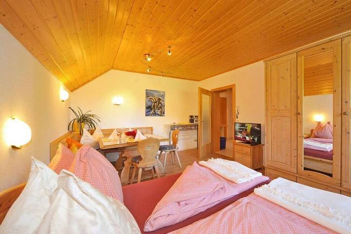 Ganze Wohnung, App. Sabine - Haus Lindenkreuz in Bad Kleinkirchheim, Nockberge