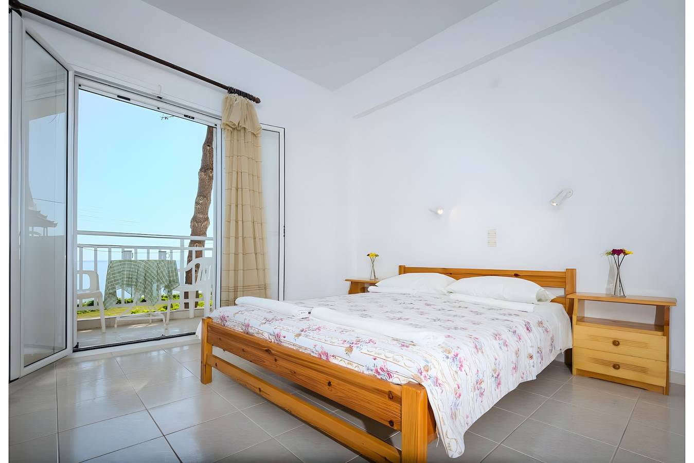 Monolocale intero, Monolocale '1' con terrazza privata, Wi-Fi e aria condizionata in Alykanas, Alykes