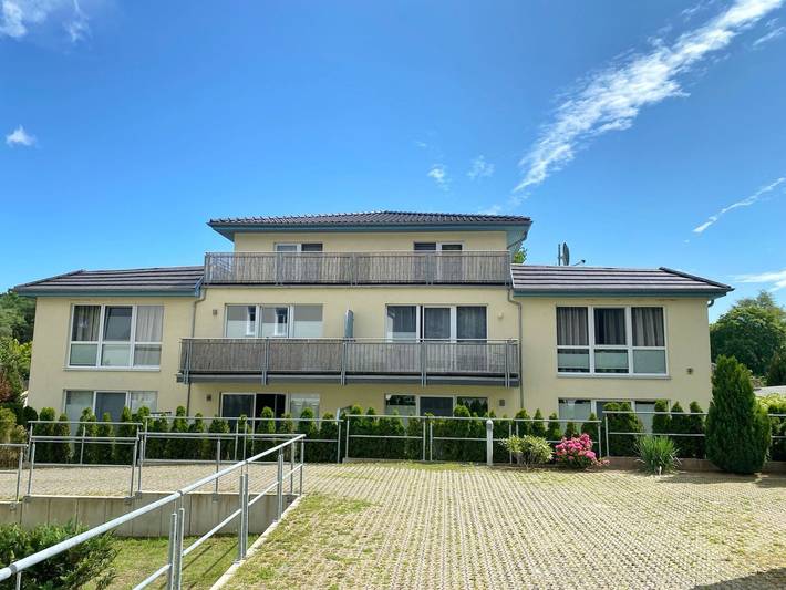 Ferienwohnung für 6 Personen, mit Balkon und Garten in Juliusruh, Rügen