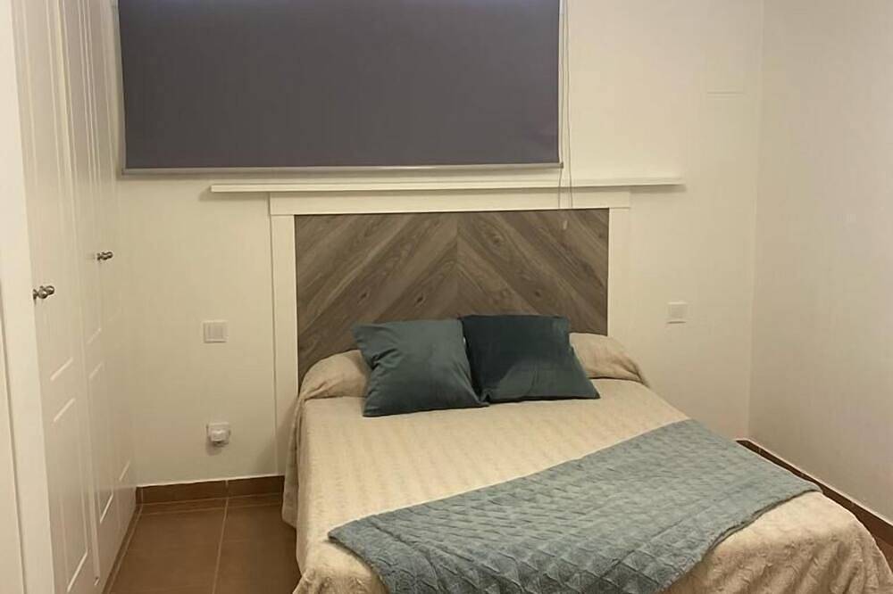 Albarracín Rural House in Setenil de las Bodegas, Cádiz Province