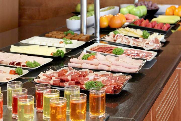 Hôtel pour 10 personnes, avec terrasse ainsi que sauna et jardin, animaux acceptés à Burgos - 4