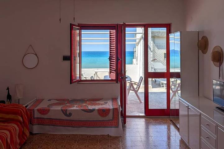 Casa Merla, terrazza vista mare in Vico del Gargano, Gargano