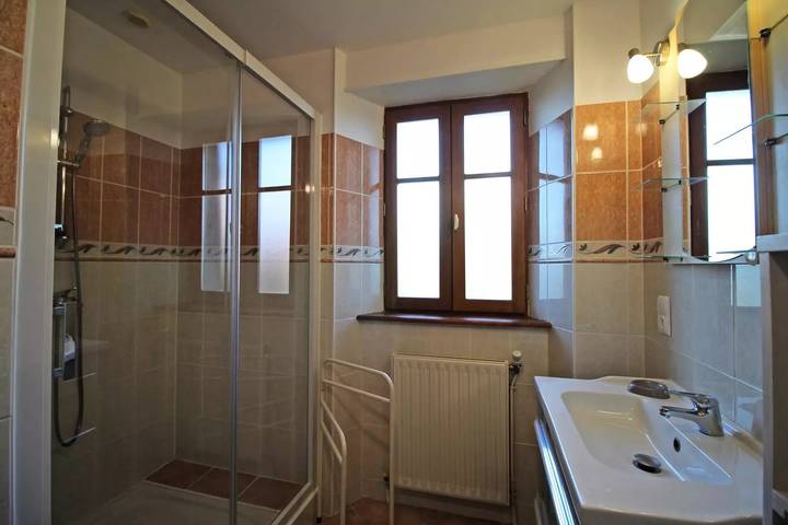 Gîte pour 6 personnes, avec jardin à Saint-Yrieix-la-Perche - 3
