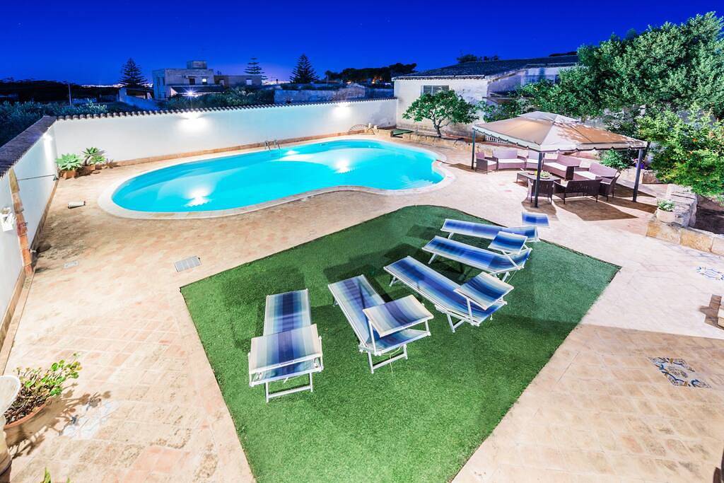 Villa für 22 Personen mit Balkon/Terrasse in Mazara del Vallo, Trapani Provinz