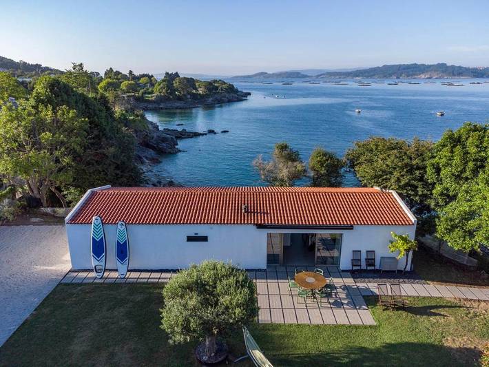 Casa de vacaciones para 12 personas, con jardín y vistas, Se admiten mascotas en Galicia