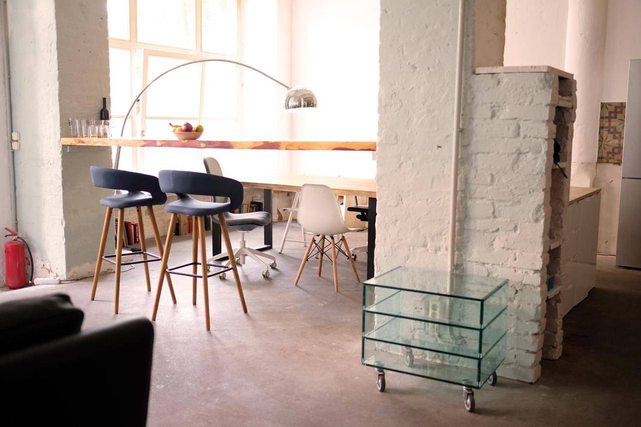 Geheel appartement, Urban Loft in Vibrant Kreuzkölln - 3Br - 160sqm -5 showers in Centrum van Berlijn, Berlijn
