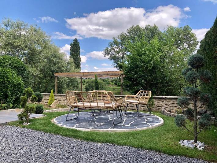 Gîte pour 4 personnes, avec jacuzzi et jardin à Prouilly - 3