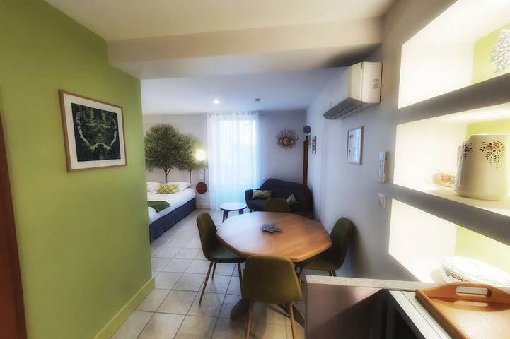 Appartement entier, Studio hêtre, pour le cocooning in La Charité-sur-Loire, Vallée de la Loire