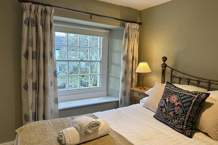 Croft End Cottage, pet friendly, with open fire in Sawrey in Far Sawrey, Lake District