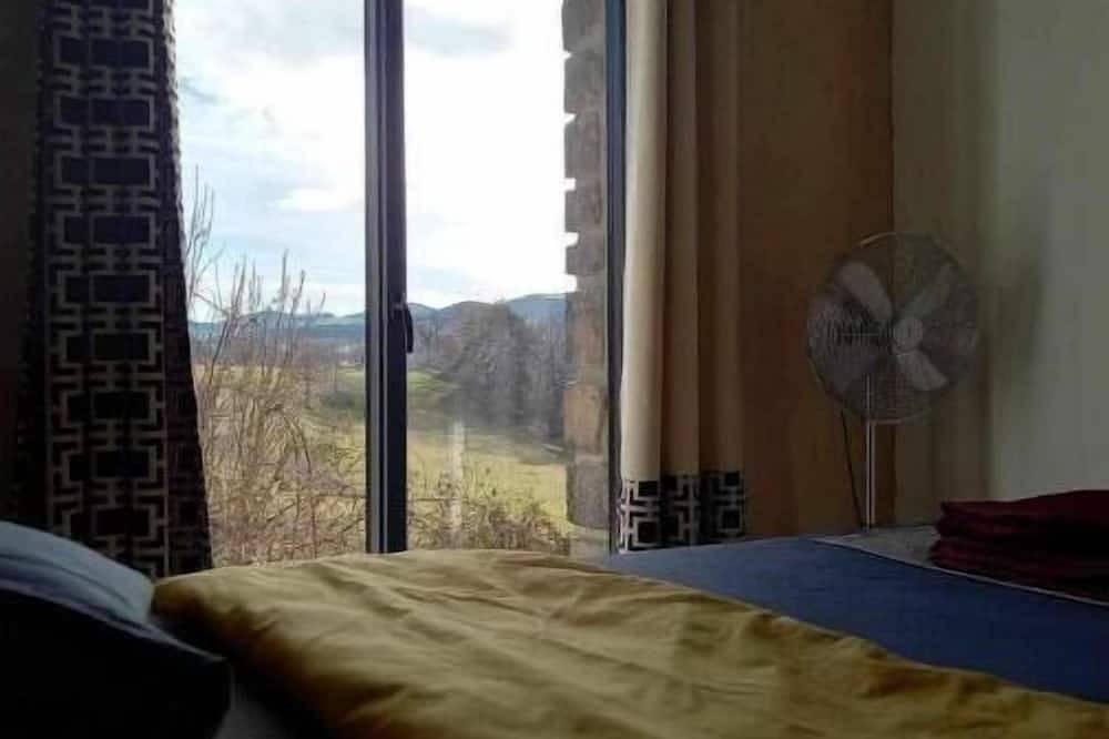 Appartement entier, Beaume d’ataraxie - Beautiful View Room (Apt. 4) in Solignac-sur-Loire, Haute-Loire