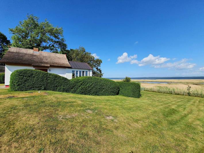 Ferienhaus für 2 Personen, mit Terrasse und Garten sowie Seeblick und Ausblick in Barth