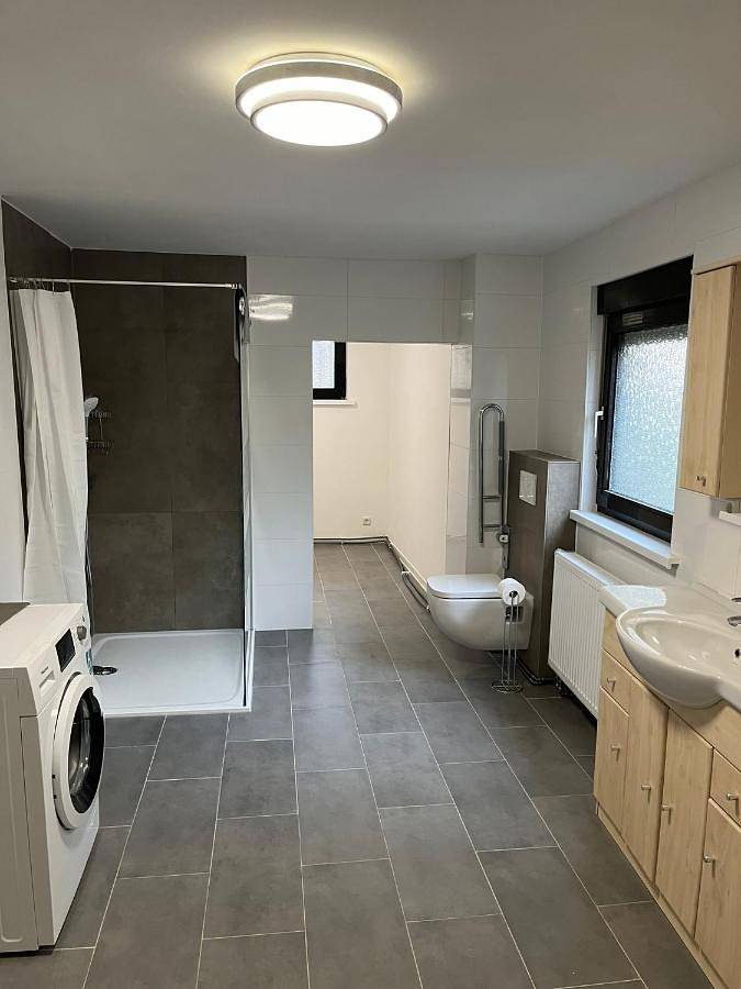 Appartement entier, Four-Bedroom Apartment in Siegen (Allemagne), Arrondissement de Siegen-Wittgenstein