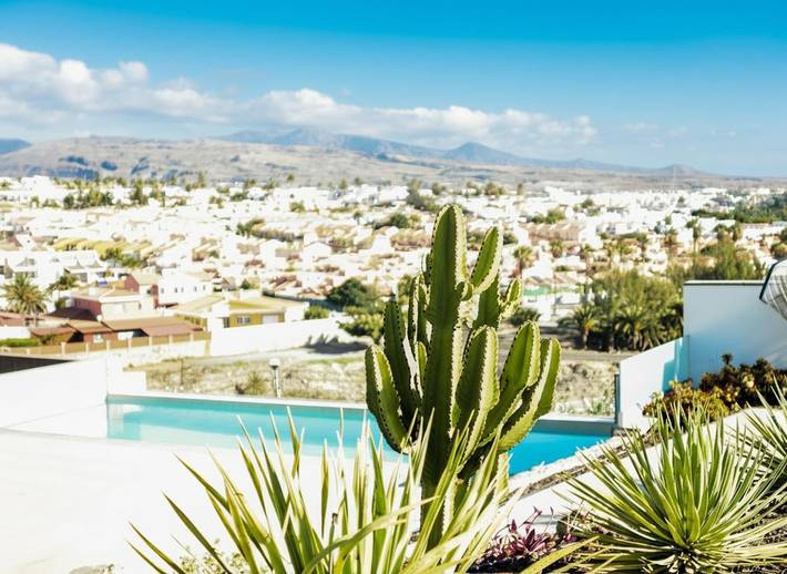 Chalet para 14 personas, con piscina además de jardín y vistas en Gran Canaria - 4