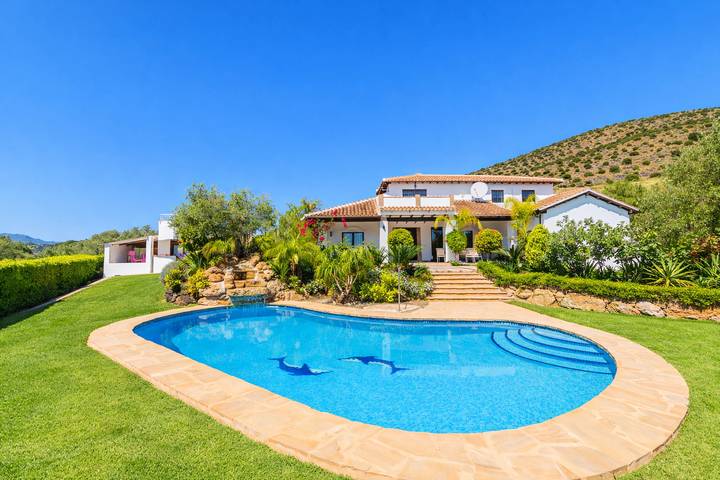 Casa rural para 14 personas, con terraza y jardín en Alhaurín el Grande - 3