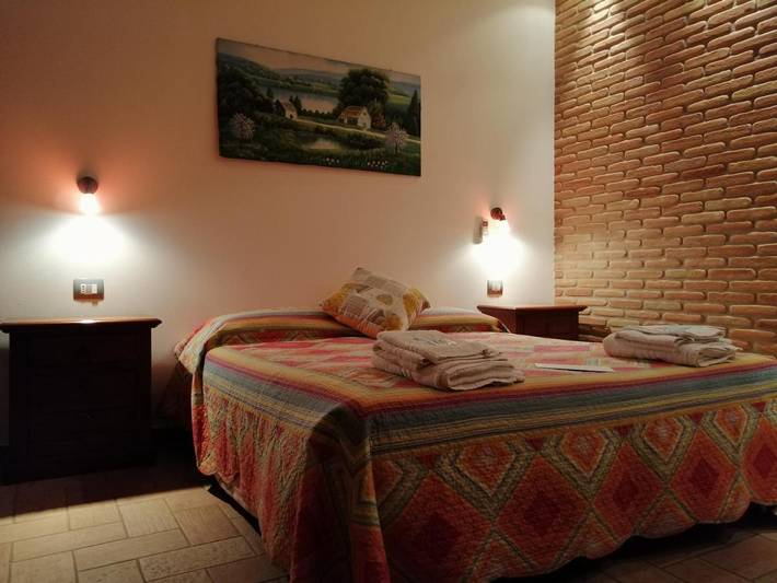 Chambre d’hôte, avec Terrasse et Jacuzzi ainsi que Jardin et Piscine à Brisighella - 3