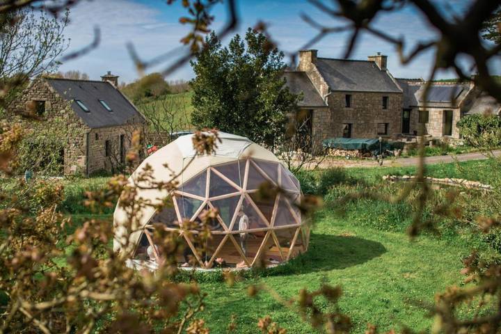 Location de vacances pour 6 personnes, avec terrasse à Lampaul-Ploudalmézeau - 2